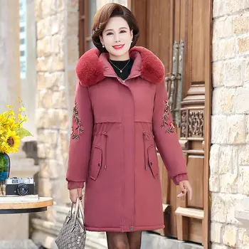 Модни памучен яке с бродерия за майката на средна възраст, зимно палто за по-възрастни жени с качулка и голям кожа яка, топли паркове женски 5XL