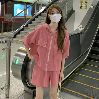 Жена лятна жилетка с слънцезащитни продукти качулка, корейската версия 2022, нова тънък модел Design Sense, свободна риза с ръкав в седем точки