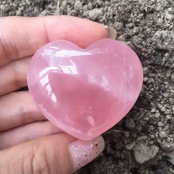 камъни и кристали, розов кварц, камък във формата на сърце, лечебни бижута, камъни 40-50 мм, 2 елемента.